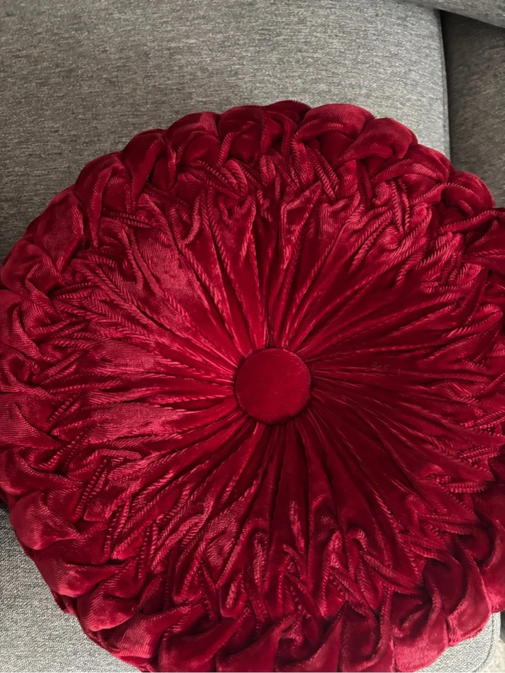 Vintage Red Velvet Round Throw Pillow - Home Holiday